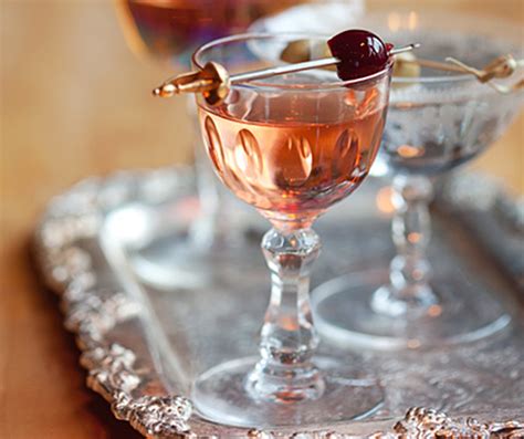11 Date Night Cocktails To Make This Valentine S Day House And Home