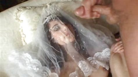 Sexy Bride Jackie Ashe Takes A Massive And Messy Facial