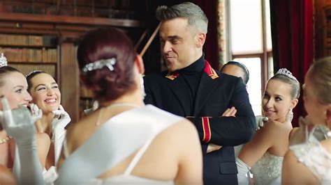 Robbie Williams Accused Of Anti Russia Racism On New