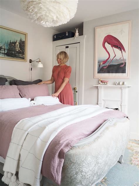 treat  bedroom  blush linens welovehome bedroom decor cozy