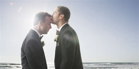 Suze Orman 4 Financial Benefits Of Tying The Knot Huffpost