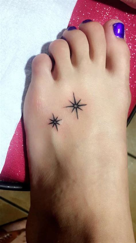 Small Twinkle Stars Tattoo  Tatuajes De Estrellas Tatuajes Molones