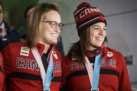 hockey feminin trois quebecoises sur lequipe nationale la presse