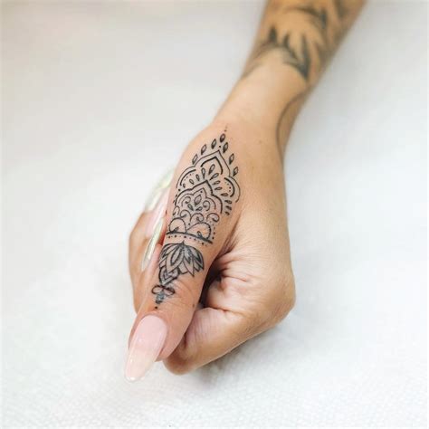 Hand Tattoos For Women