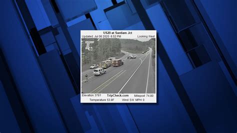 salem woman dies after crash on hwy 20 at santiam junction ktvz