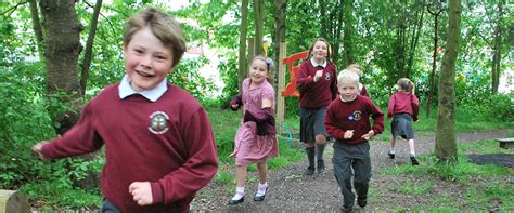 great benefits  outdoor play  children creative play