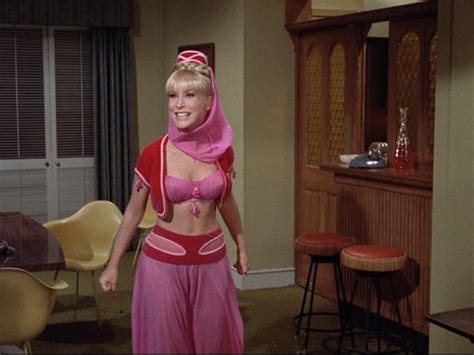 24 Secrets From I Dream Of Jeannie Unbottled Tomorrowoman