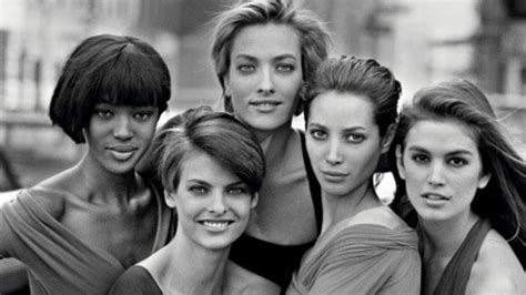 las top models de los 90 recrean la portada más icónica de vogue