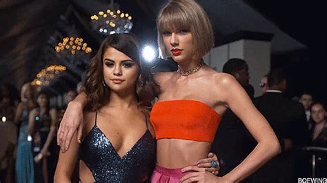 Selena Gomez And Taylor Swift At The Grammys 2016 Popsugar Celebrity