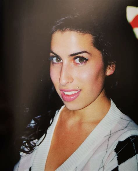 Amy Winehouse Without Makeup Pin On Amy Winehouse Frances Reeves