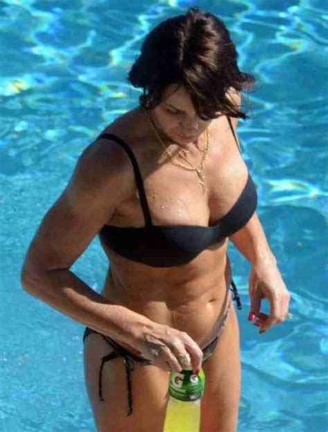 Nadia Comaneci Topless