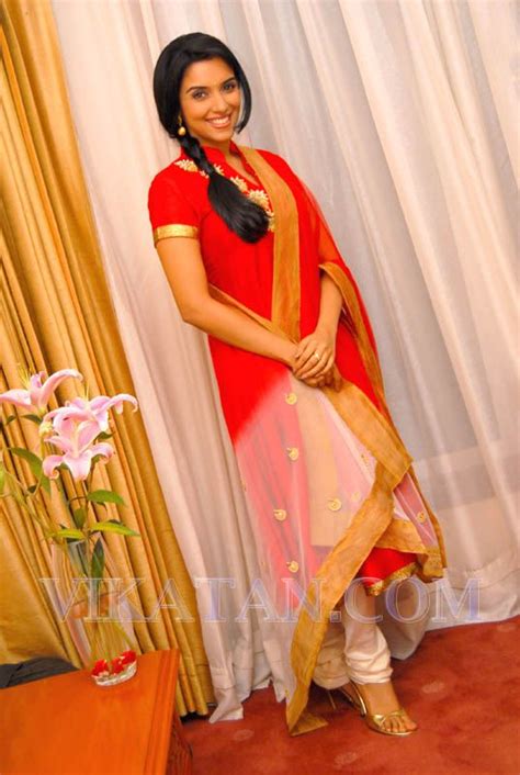 Tamil Actr Team Asin Cute Red Churidar Photos