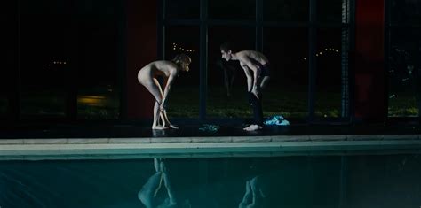 nude video celebs camille razat nude de l eau dans les yeux 2017