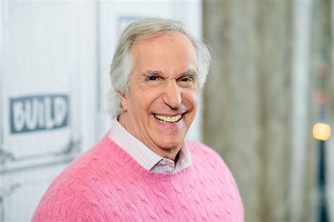 henry winkler  happy days flashes smile  pic  wife stacey