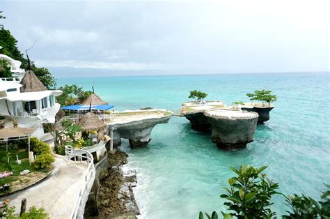 philippines closes boracay  tourists  high security news