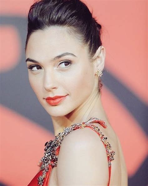 674 best gal gadot images on pinterest beautiful black hair beautiful women and good looking