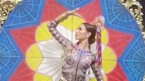 In Photos Catriona Gray S Miss Universe 2018 National Costume