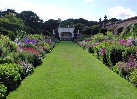create borders   garden  english garden