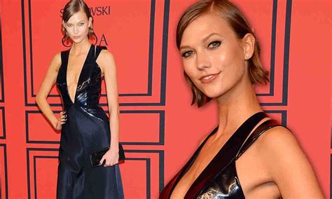 cfda fashion awards 2013 karlie kloss displays her super slim figure in plunging wet look dress