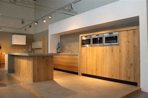 moderne eiken keuken google zoeken room divider cabinet storage modern google furniture