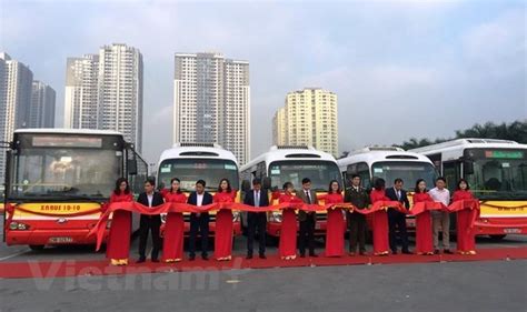 hà nội opens more bus routes to suburbs society vietnam news
