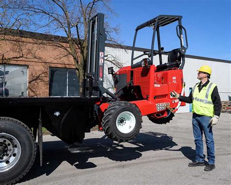 worlds   lb   truck mounted forklift
