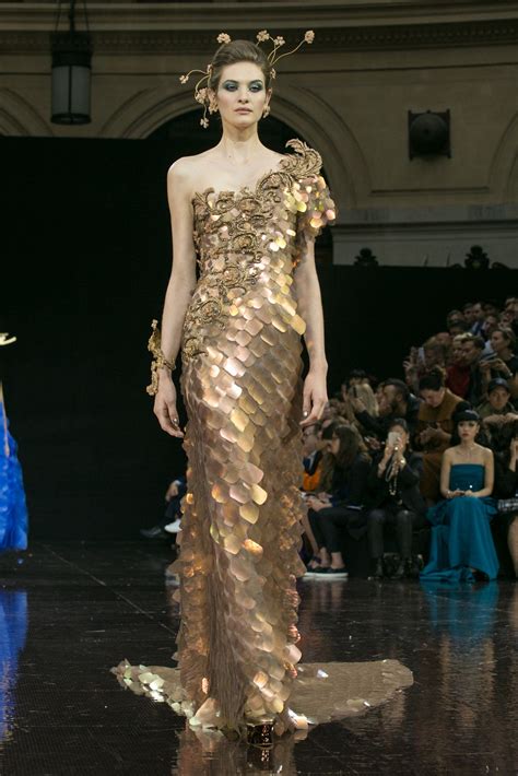 Guo Pei Fall 2016 Published 2016 Fashion Couture Collection Couture