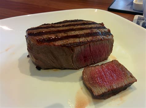 wagyu steak    lens