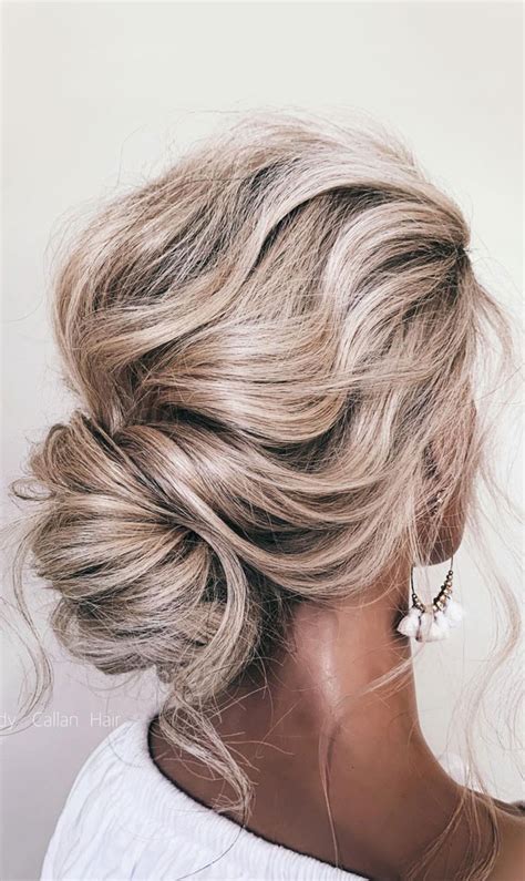 54 Cute Updo Hairstyles That Are Trendy For 2021 Textured Messy Boho Bun