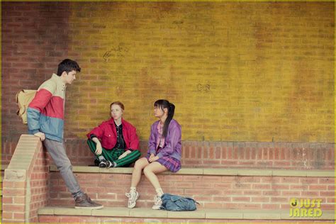 Netflix S New Teen Dramedy Sex Education Gets First