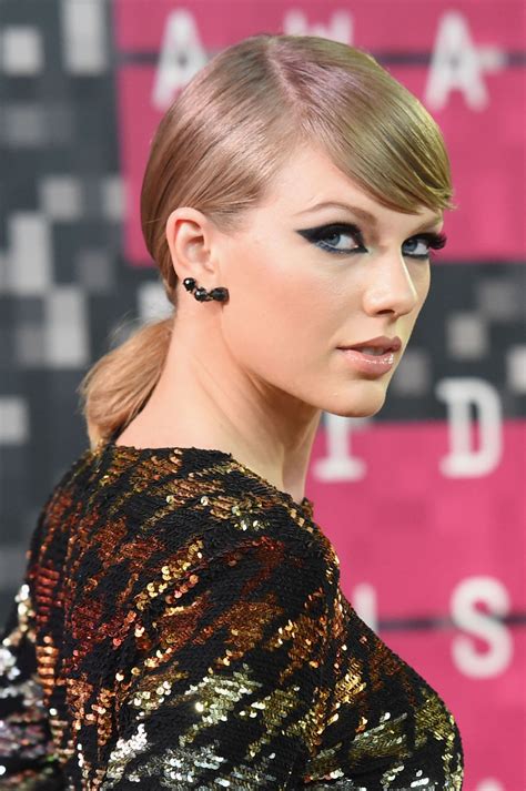 See Taylor Swift S Complete Beauty Evolution Taylor