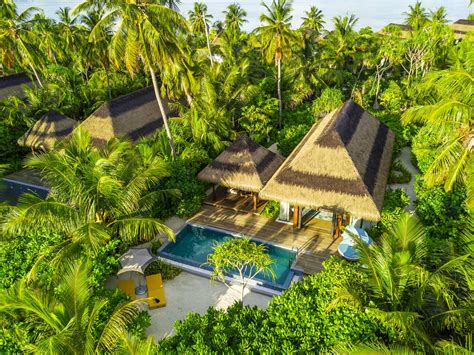 beach pool villa pullman maldives maamutaa  star resort