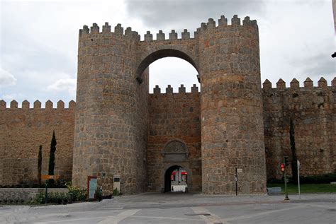 puerta del alcazar avila murallas de Ávila siglos xi xi… flickr