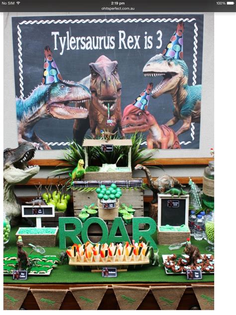 great set up dinosaur themed birthday party dinosaur