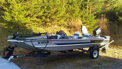 aluminum bass boats bass boats canoes kayaks   bass