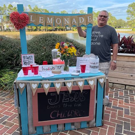 lemonade stands — isaiah 117 house