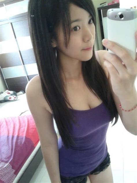 The Sexy Asian Babe 8 S 7 Schoolgirls And 25 Selfies