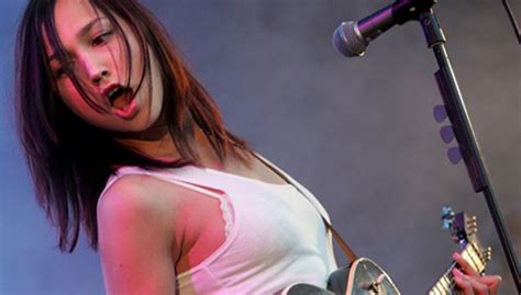 Exposed 10 Female Guitarists You Should Know Guitar World
