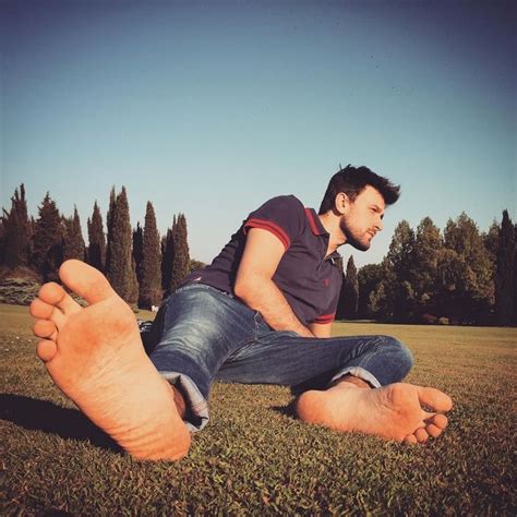 Pin By David Guevara On The Best Male Feet Male Feet Celebrities