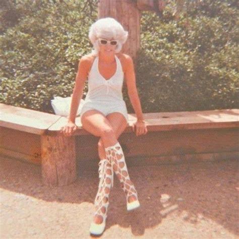 27 amazing vintage snapshots of cool girls of the sixties ~ vintage