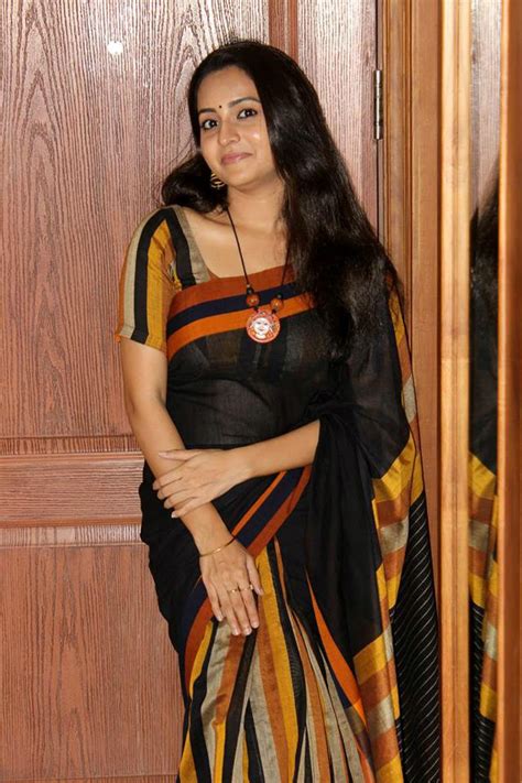 bhama sexy saree
