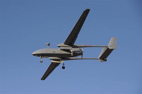 india   sign  million heron drone upgrade contract report