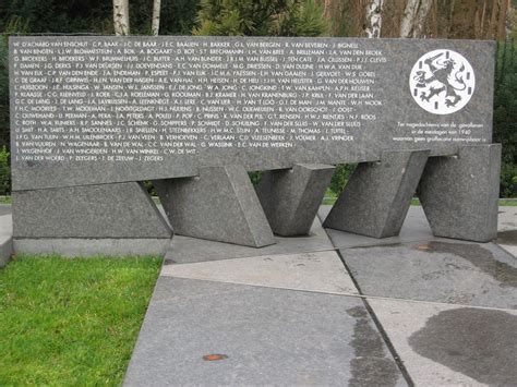 herdenkings monument voor de regimenten infanterie meu  grebbeberg gelegerd