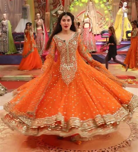 30 Latest Pakistani Bridal Mehndi Dresses Pictures 2019 Sheideas