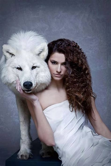 Pin By Lion Jacobs On Women And Wolves ️ Wolves And Women Wolf Love