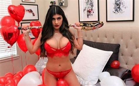 Mia Khalifa I Quit Porn Over Isis Death Threats Porn Dude Blog