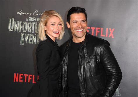 Kelly Ripa Can T Stop Talking About Her Sex Life With Mark Consuelos