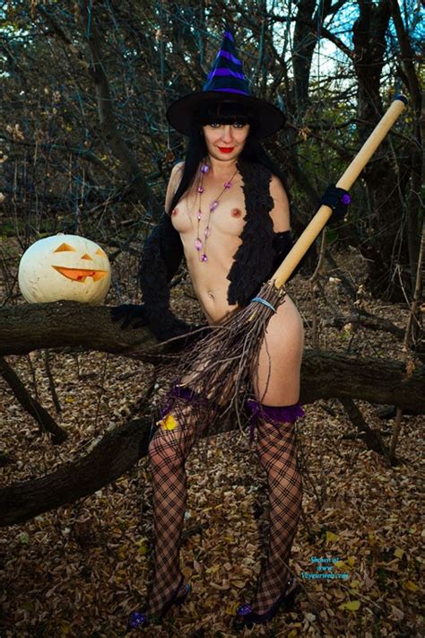 Sexy Witch October 2013 Voyeur Web