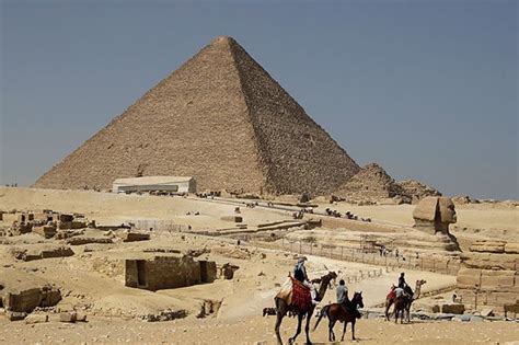 Egypt Pyramid Sex Photo Authorities To Crack Down On Pyramid Porn