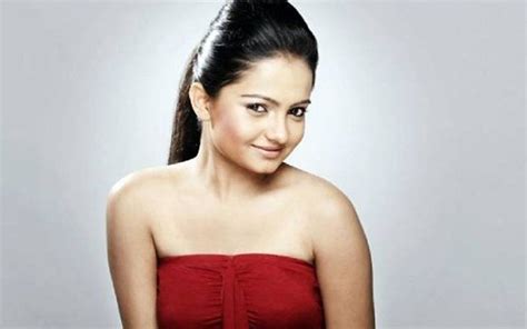 Giaa Manek To Make A Comeback In Saathiya With Images
